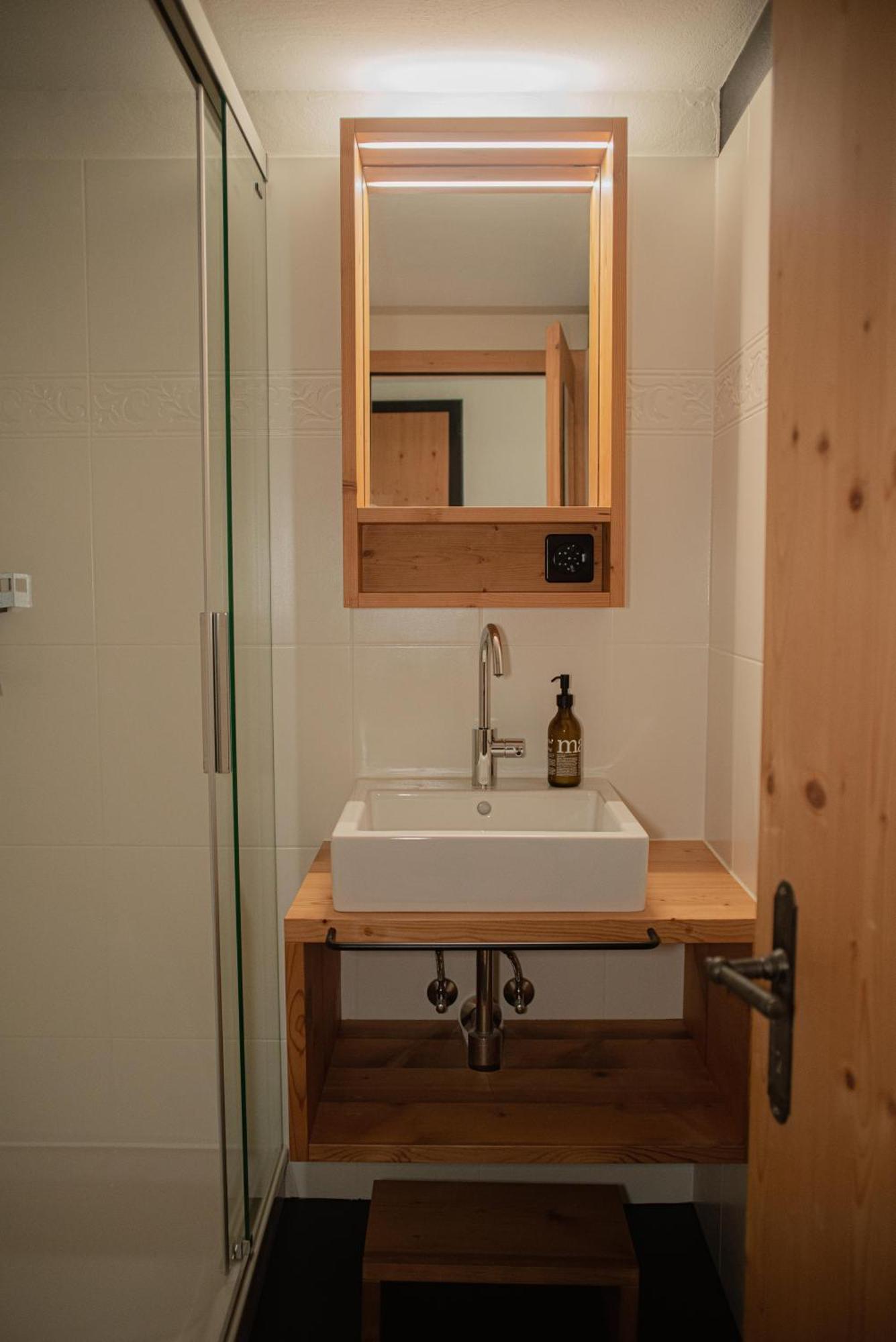 Pensiunina - Pension - Sent Habitación foto